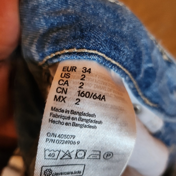 Cute Ripped Jeans - Picture 3 of 4